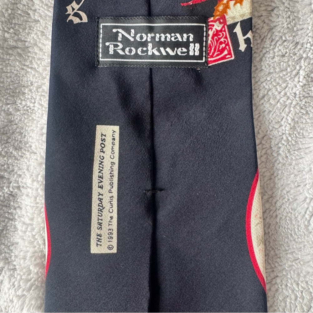 Norman Rockwell Santa Christmas Saturday Evening Post Necktie - Picture 5 of 5